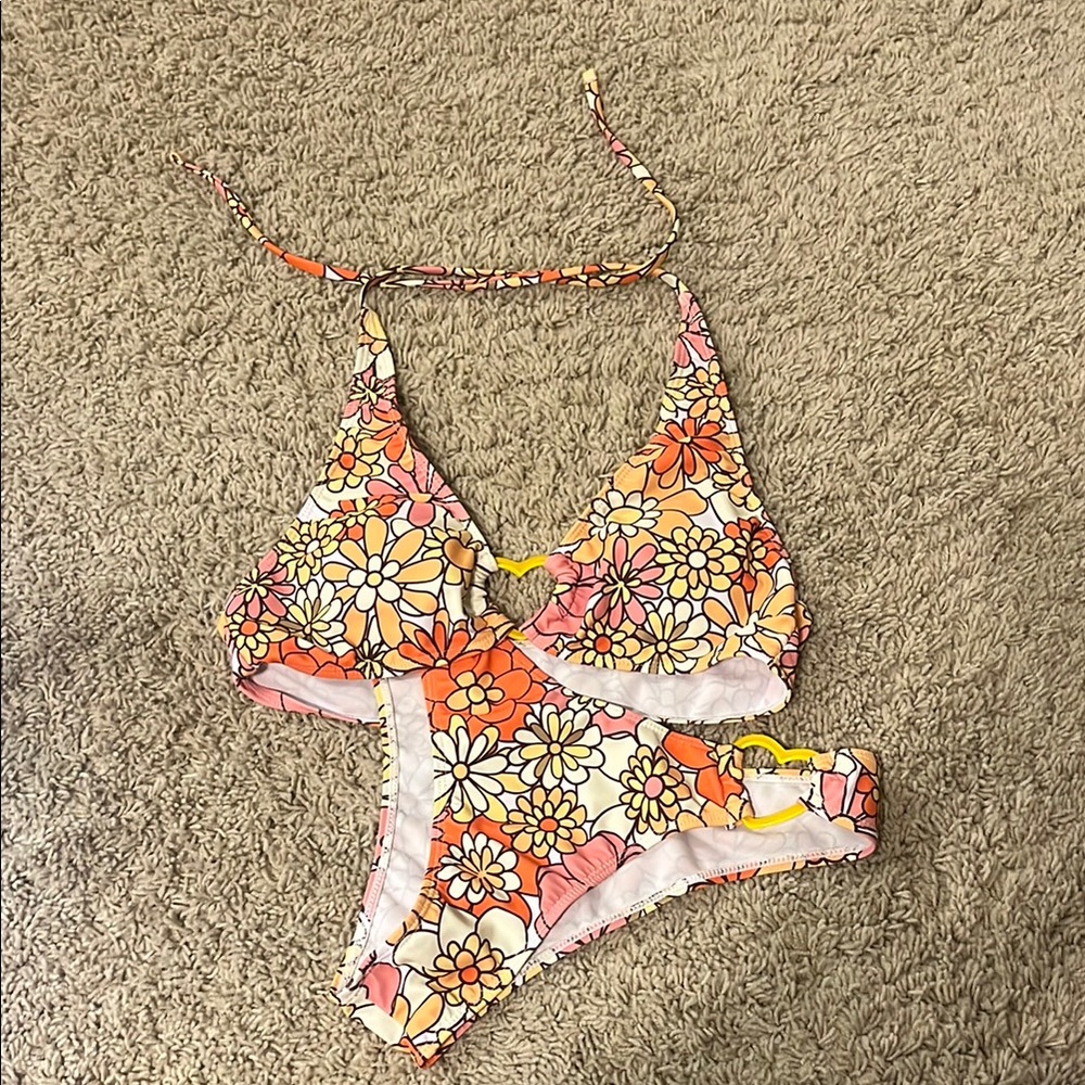 SHEIN Heart Cutout Retro Floral Bikini